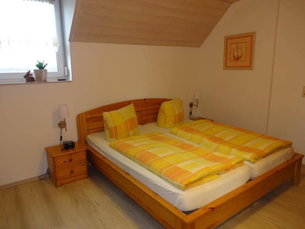 Gastehaus Gluck Wir Haben Immer Eintrittskarten Fur Den Europa-Park Fur Sie! Hotel รูสท์ ภายนอก รูปภาพ