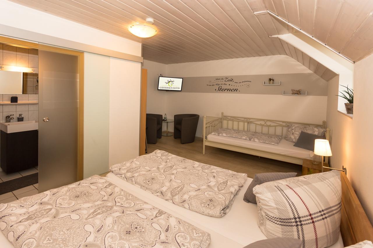 Gastehaus Gluck Wir Haben Immer Eintrittskarten Fur Den Europa-Park Fur Sie! Hotel รูสท์ ภายนอก รูปภาพ