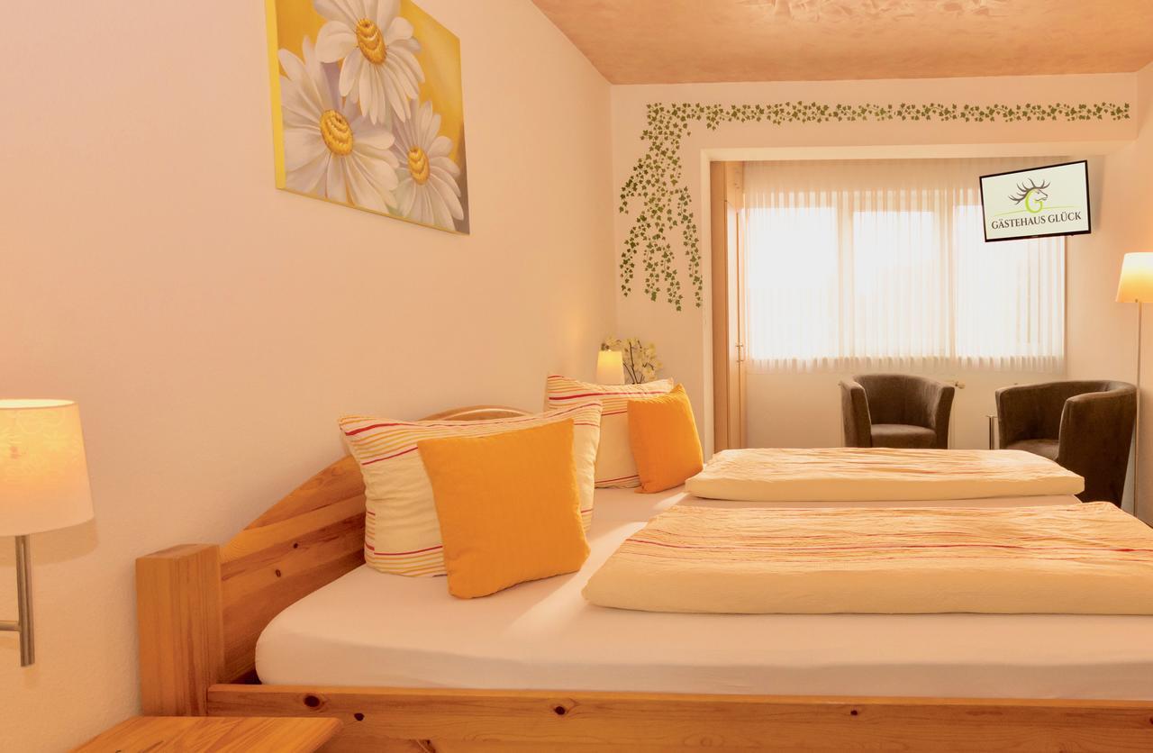 Gastehaus Gluck Wir Haben Immer Eintrittskarten Fur Den Europa-Park Fur Sie! Hotel รูสท์ ภายนอก รูปภาพ